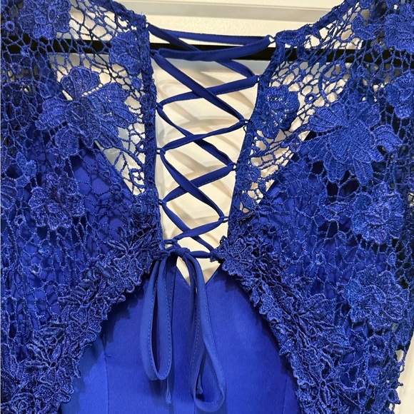 Lulus long sleeve prom dress size medium beautiful detail with lace up back - Picture 11 of 14